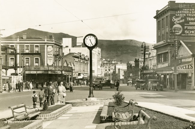 The timeless tale of the Courtenay Place clock