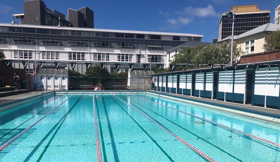 The outdoor Thorndon Pool glistening in the sun.