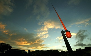 Landscape image of Phil Prices' Zephyrometer sculpture in Evans Bay