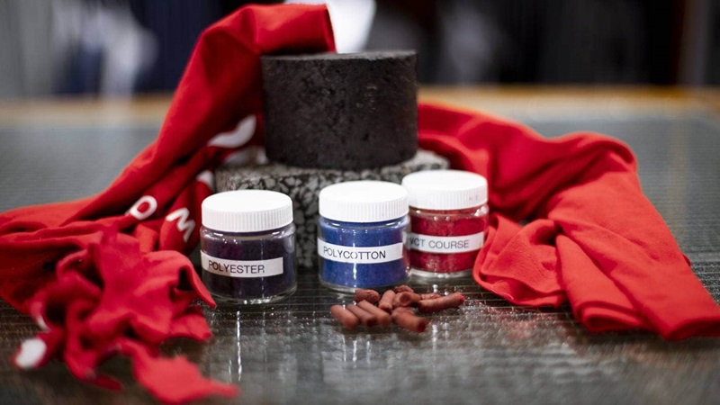 Textiles to roading pellets image credit Rosa Woods Textiles to roading pellets image credit Rosa Woods