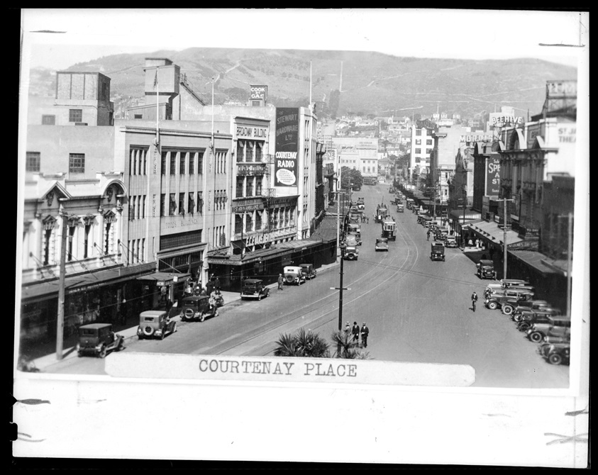 Embassy Theatre with Courtenay Place in foreground 1930s