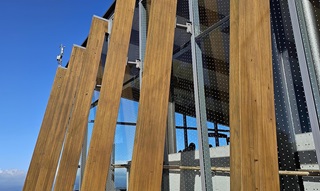 Image of the bird friendly dots on the cable car station windows