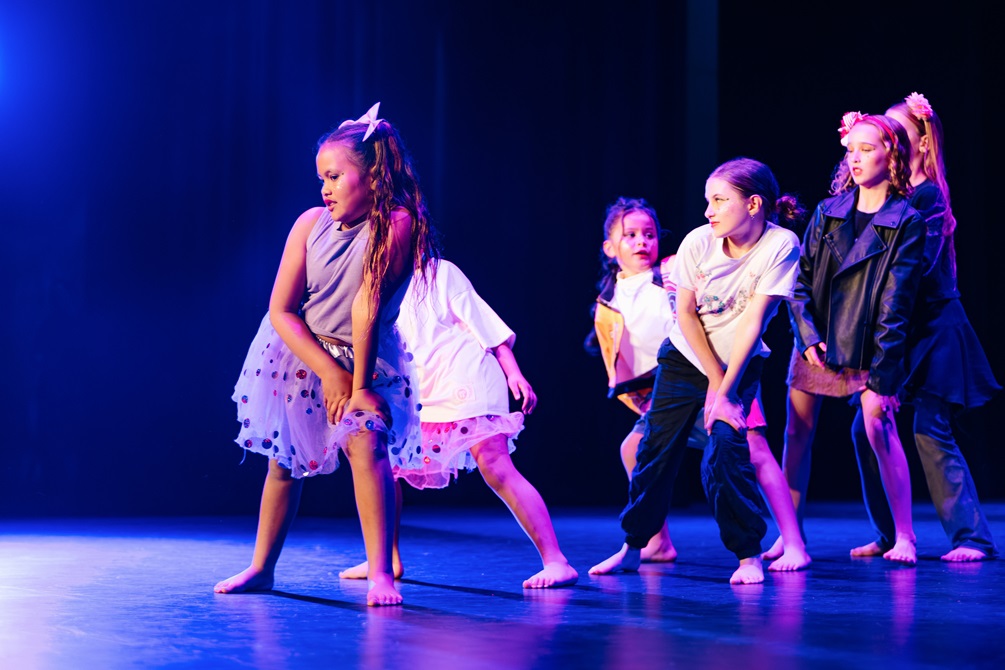 Artsplash 2025 students performing
