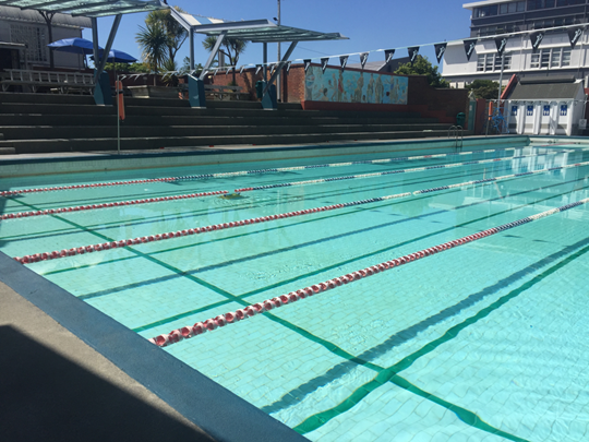 wellington community pool