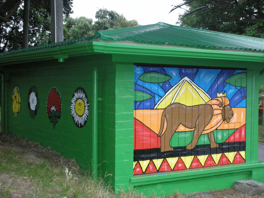 Mural on a bus shelter near Wellington Zoo