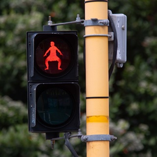 Image of haka lantern at Waitangi Park pedestrian crossing