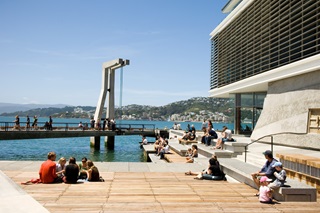 Wellingtonians enjoying the waterfront on a summer's day.