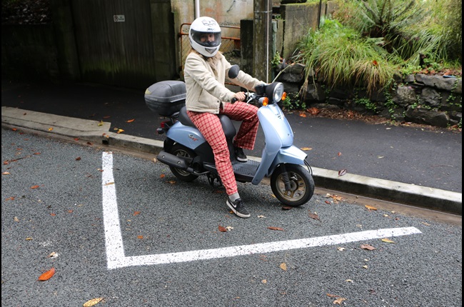 Parking for scooters and motorbikes with new trial