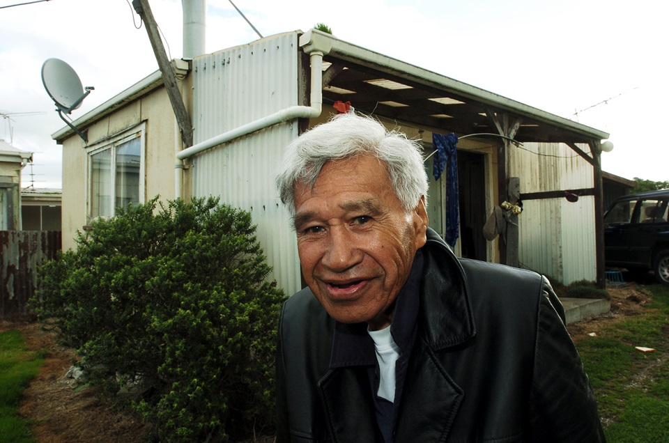 Poet Hone Tuwhare in front of house credit Tuwhare Trust