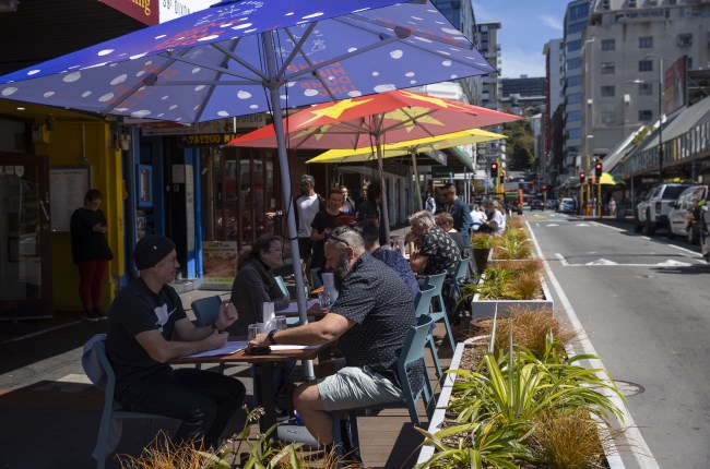 Pōneke parklets: Your guide for the summer 