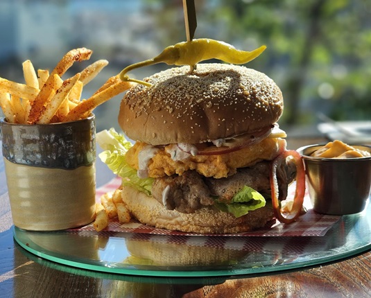 One80 Restaurant Burger Wellington 2023 finalist Goan Chicken Ros Pau 