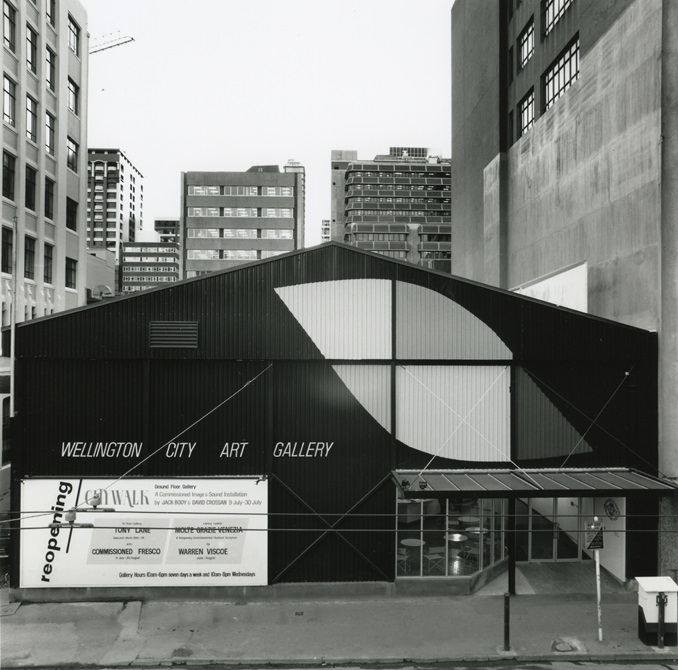 A black and white photo of the outside of the temporary City Gallery building on Chews Lane.